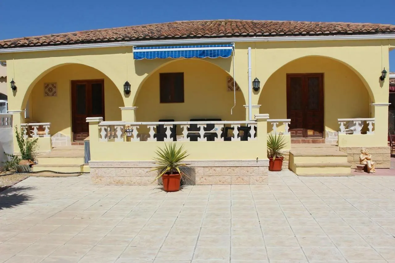 אלמריה Villa Mariana 0*,